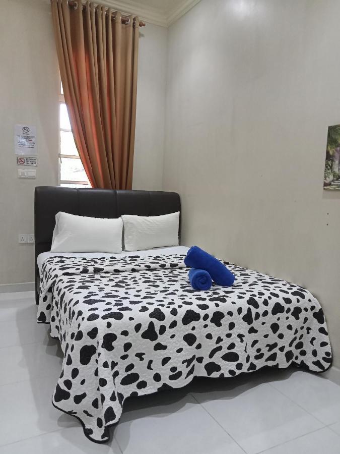 Desa Besut Inn 캄풍 쿠알라 베숫 외부 사진