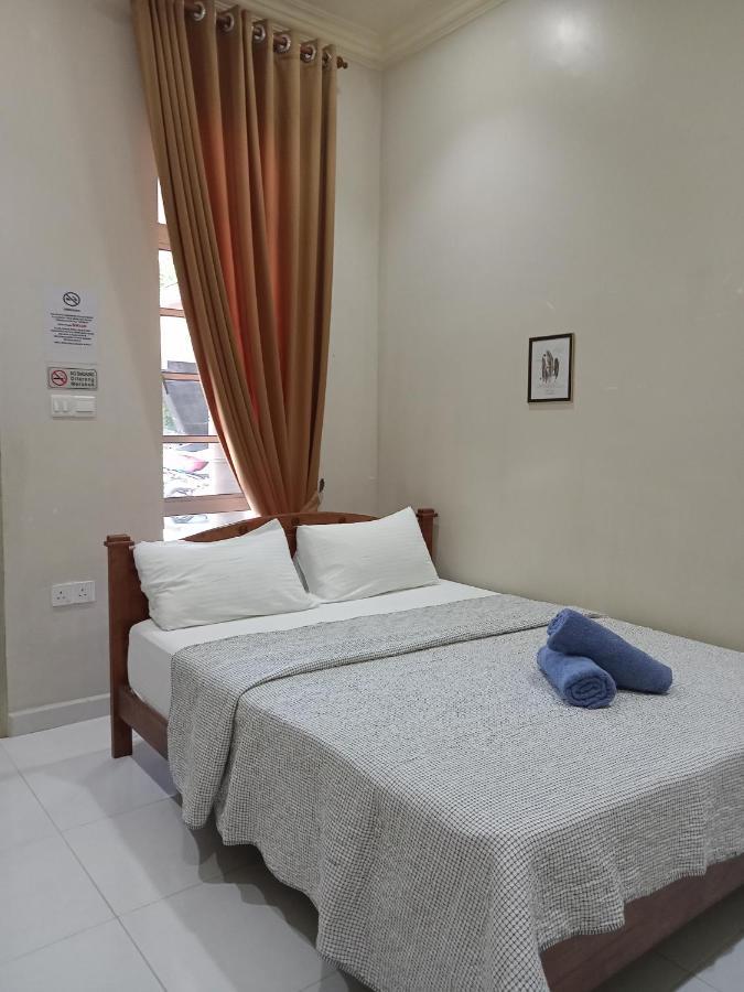 Desa Besut Inn 캄풍 쿠알라 베숫 외부 사진