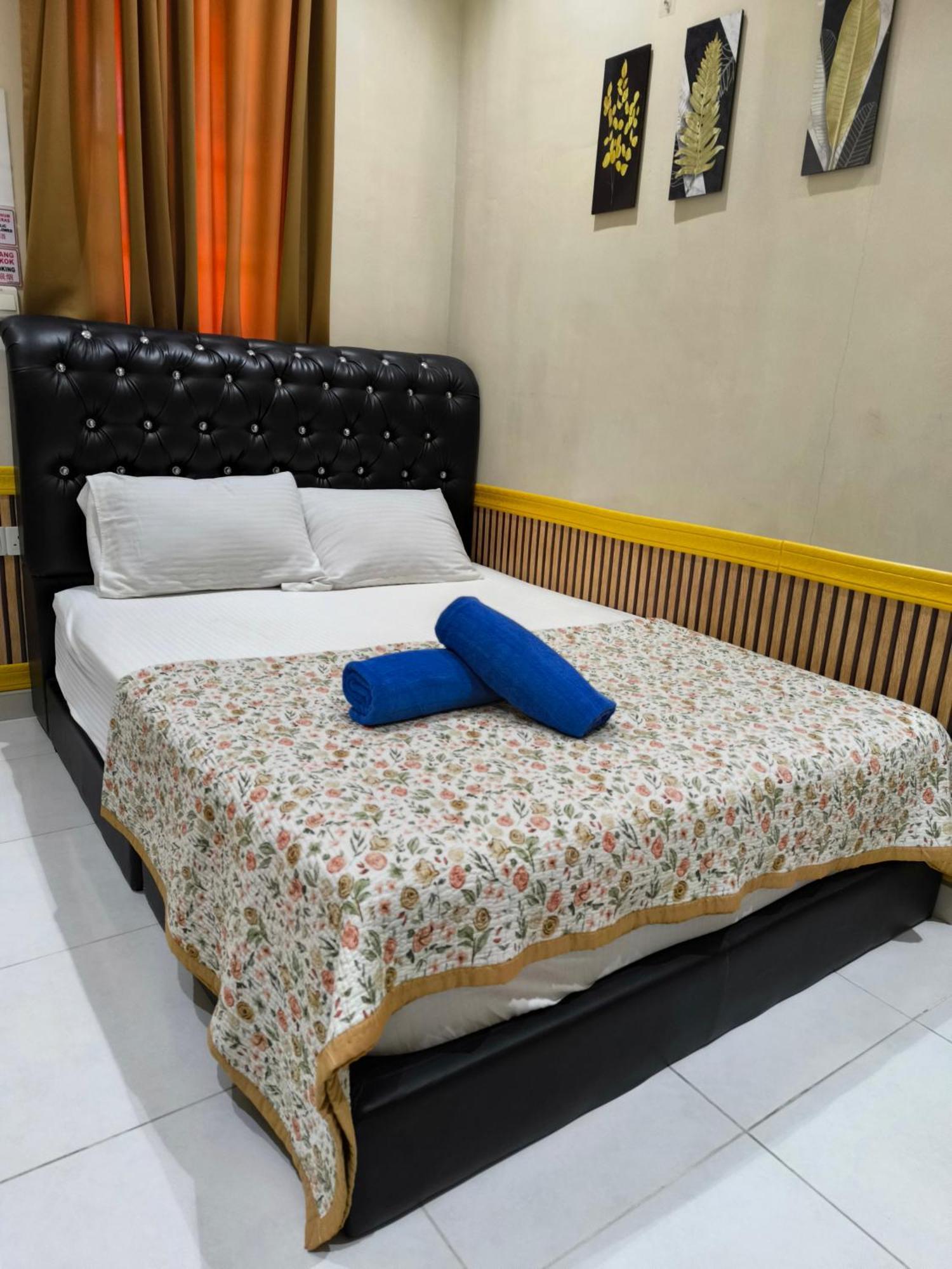 Desa Besut Inn 캄풍 쿠알라 베숫 객실 사진